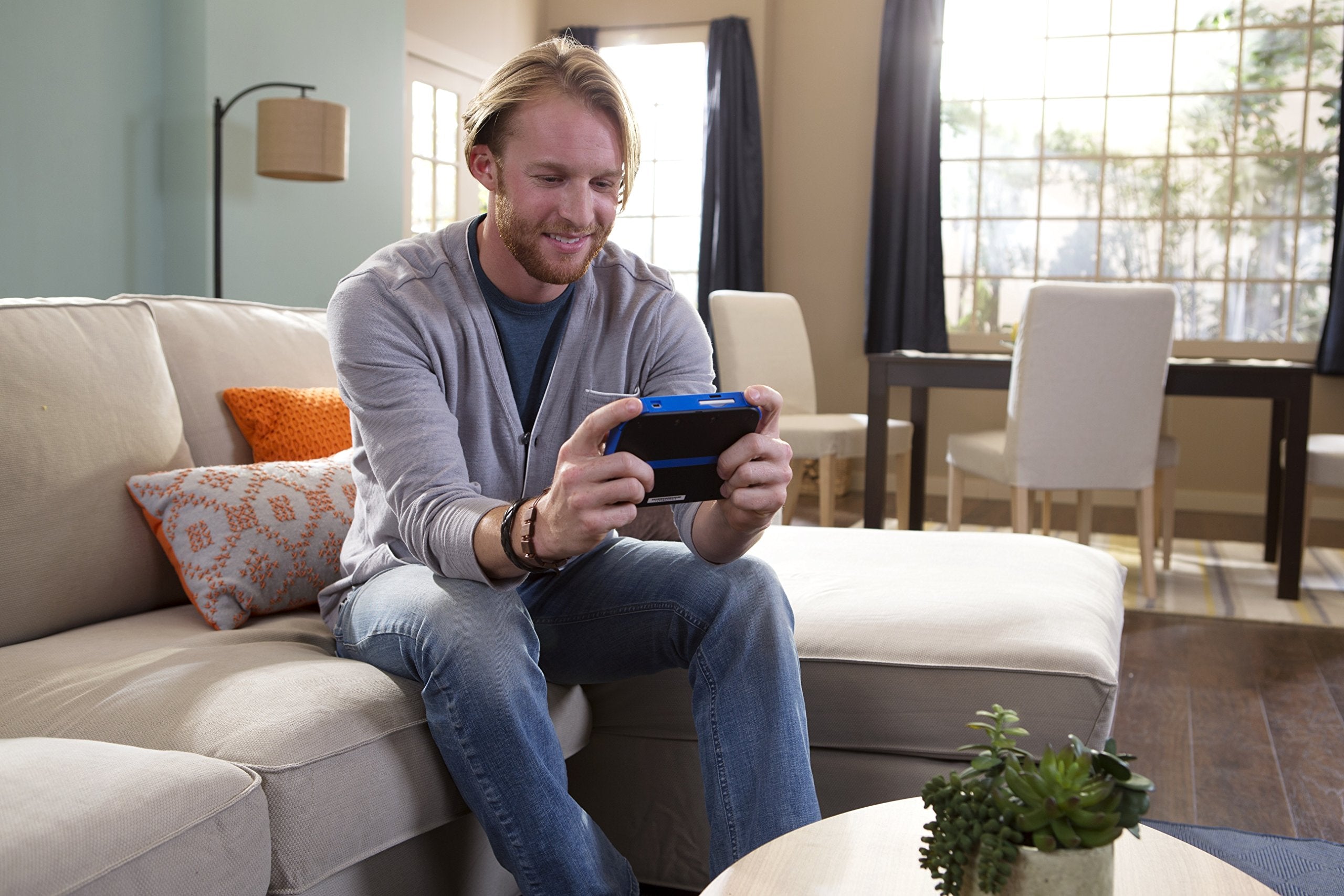 Nintendo 2DS Console - Electric Blue - Boxed - See Pics - Good