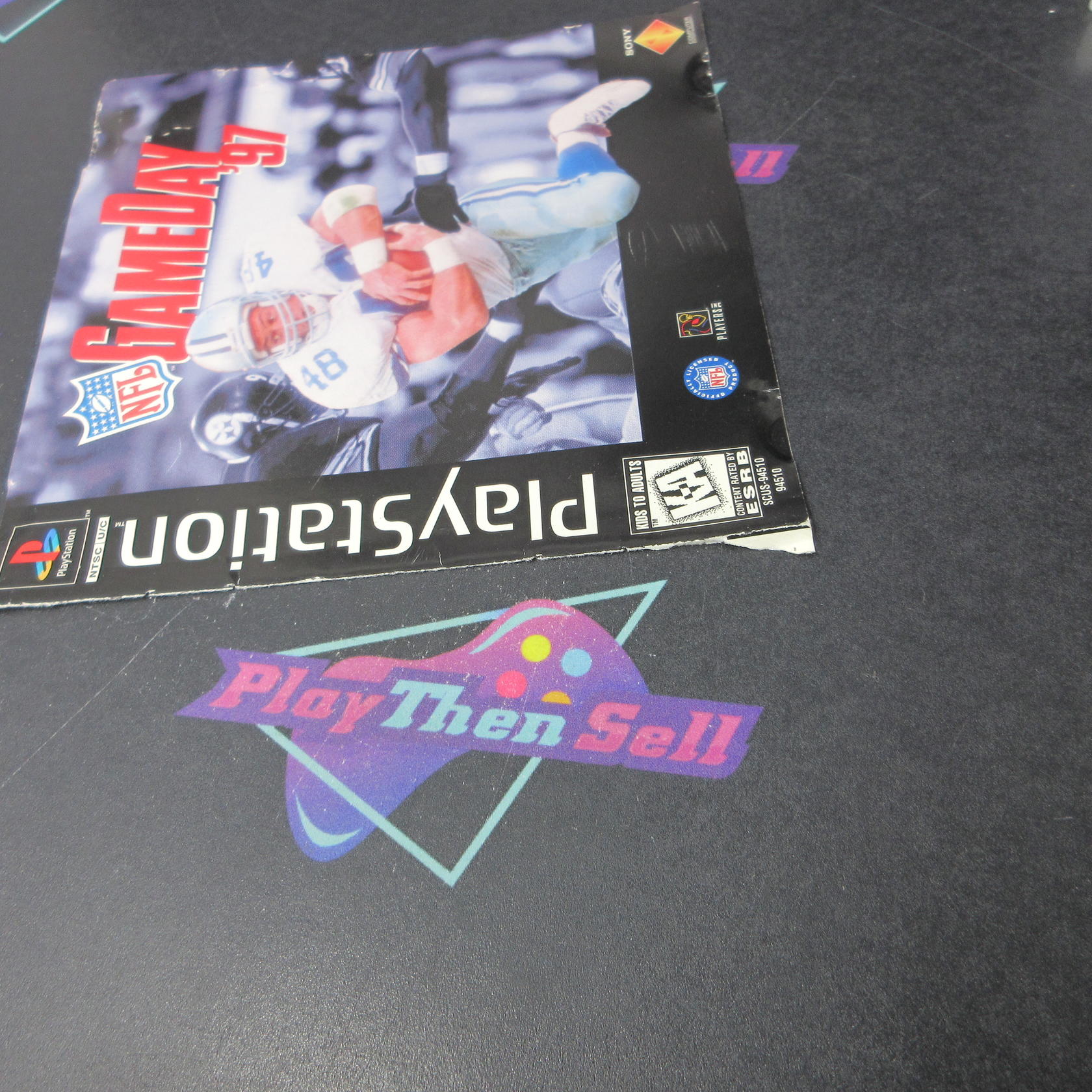 NFL GameDay 97 PS1 PlayStation 1 MD Complete CIB - Very Good