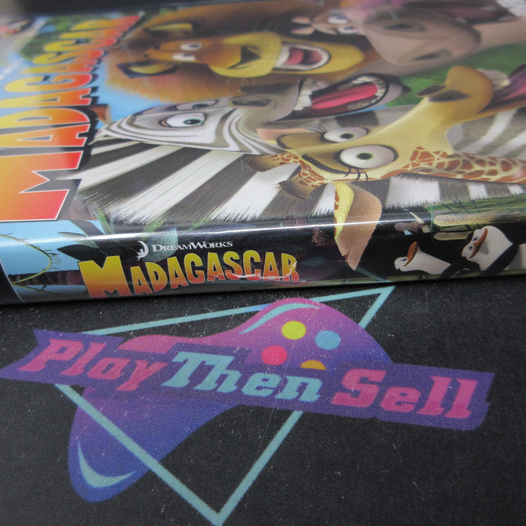 Madagascar PS2 PlayStation 2 AD/MD Complete CIB - Very Good