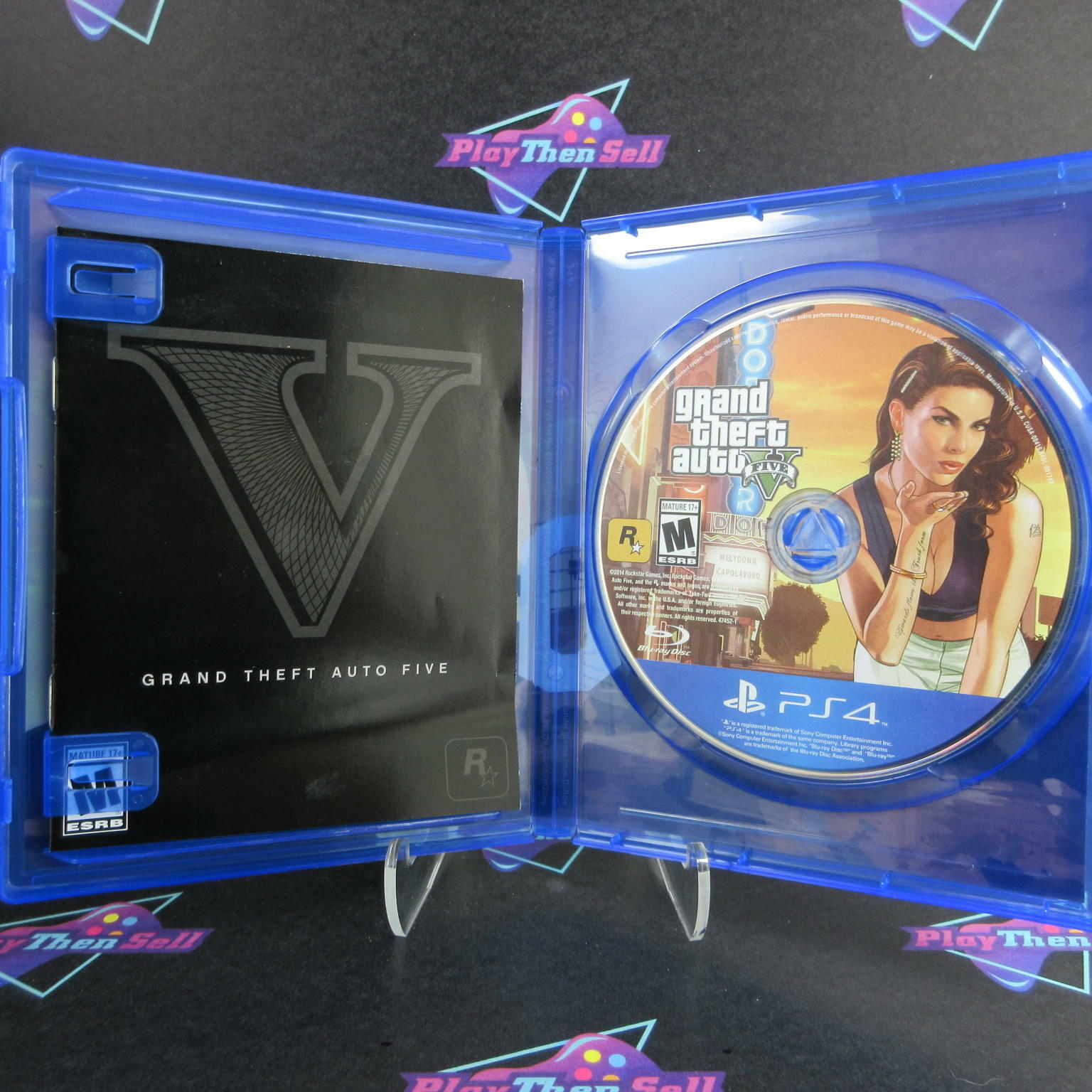 Grand Theft Auto V PS4 PlayStation 4 + Map - Like New