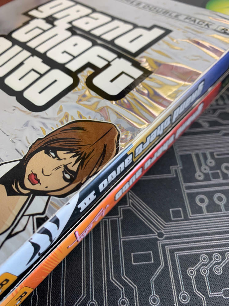 Grand Theft Auto Double Pack + Maps Xbox WD - Very Good