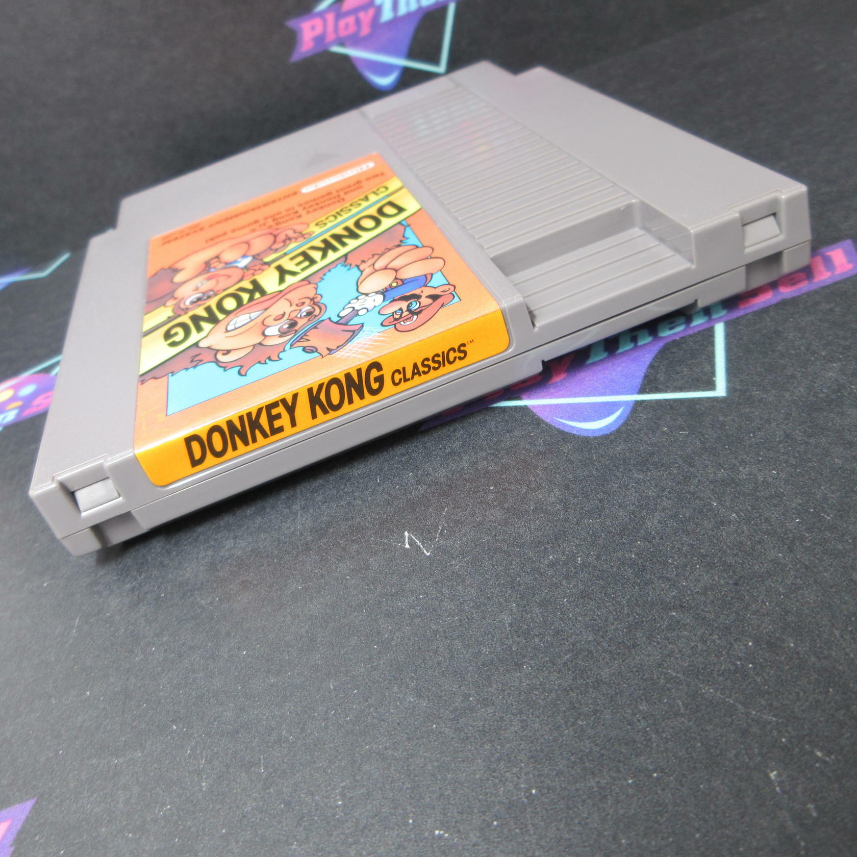 Donkey Kong Classics Nintendo NES Cartridge + Manual Authentic / Tested - Very Good