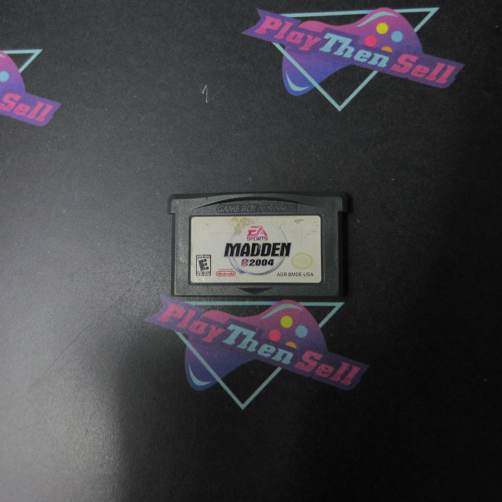 Madden NFL 2004 Gameboy Advance Cartridge Only AD Authentic / Tested - Very Good
