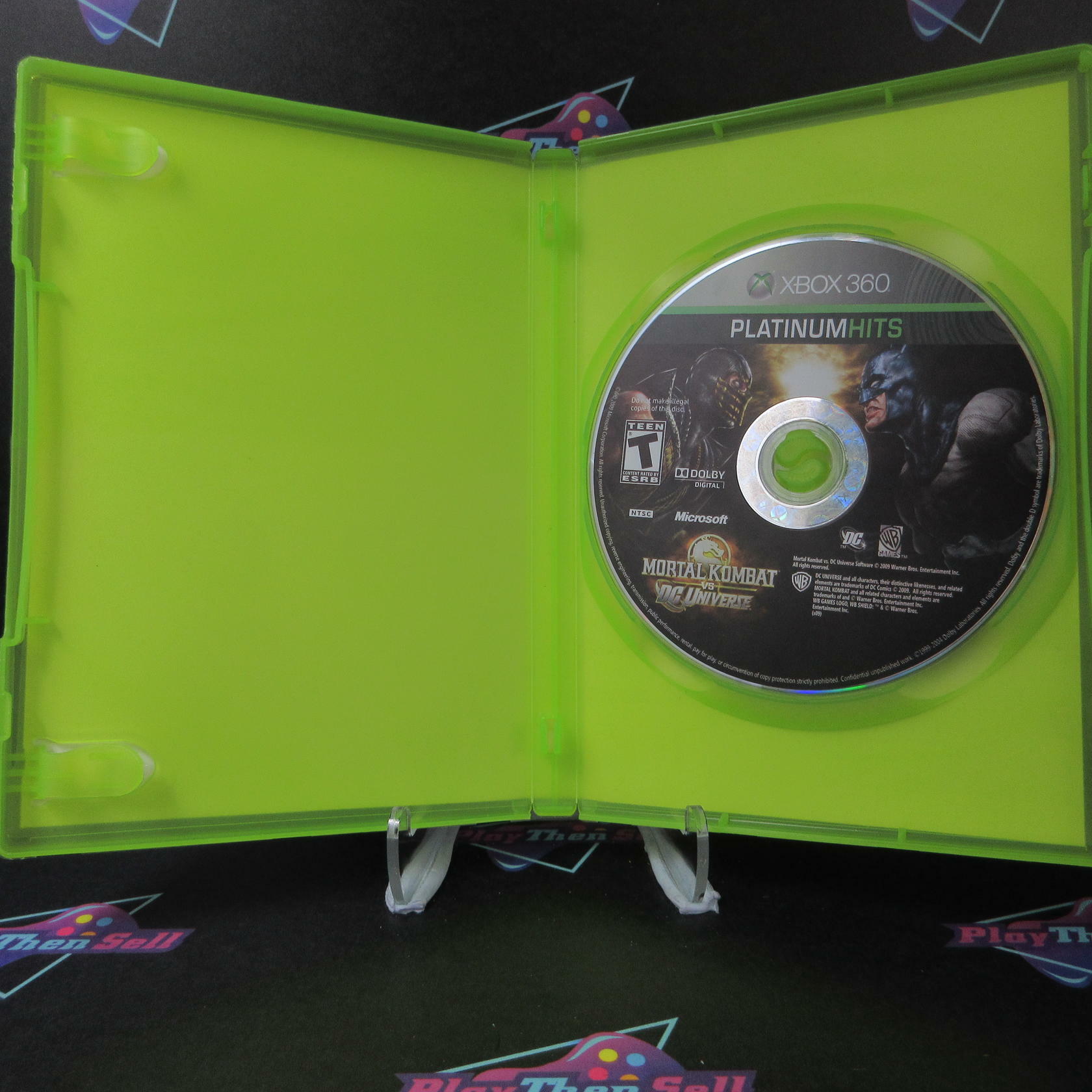 Mortal Kombat vs. DC Universe Xbox 360 Platinum Hits - Very Good