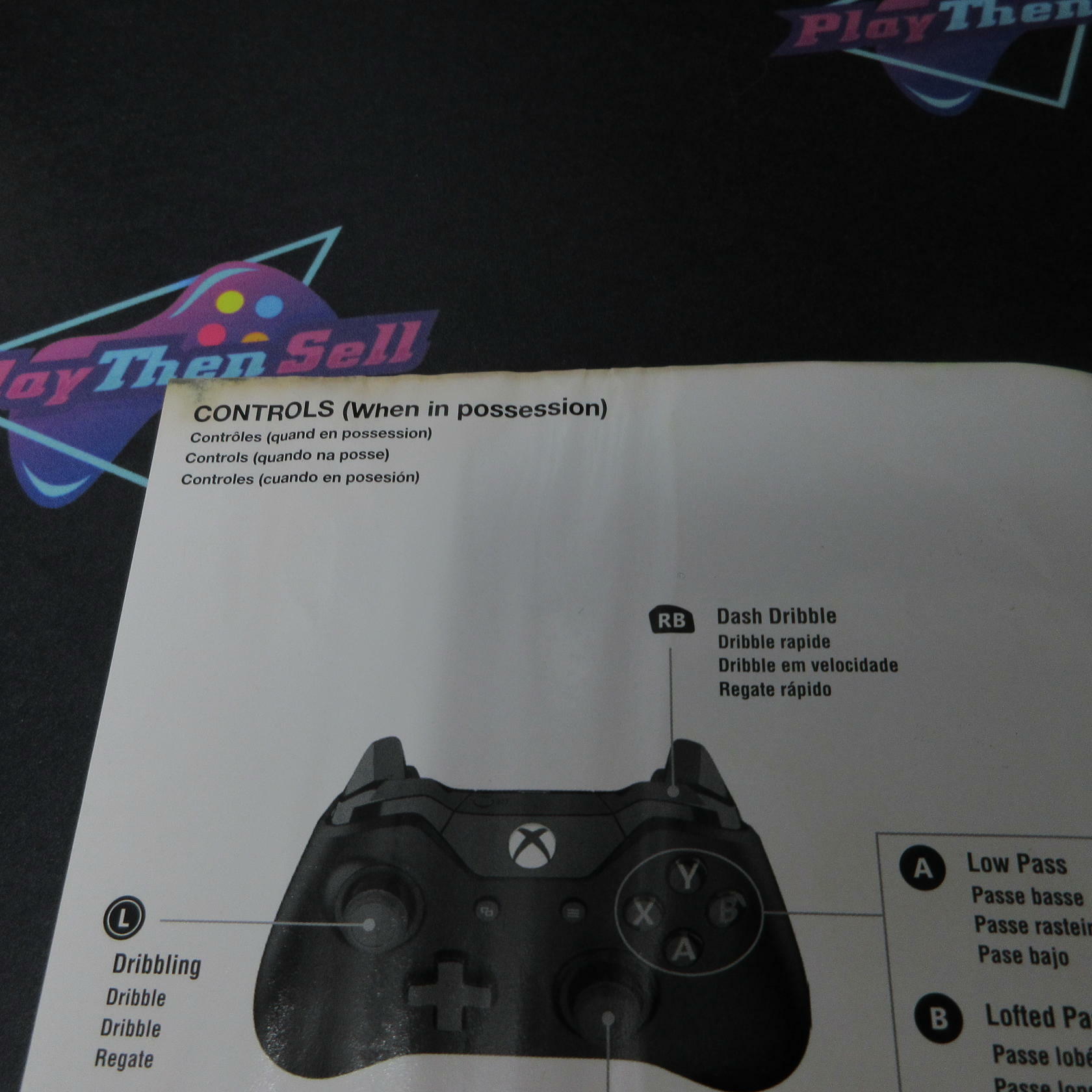 Pro Evolution Soccer 2017 Xbox One AD Complete CIB - Very Good