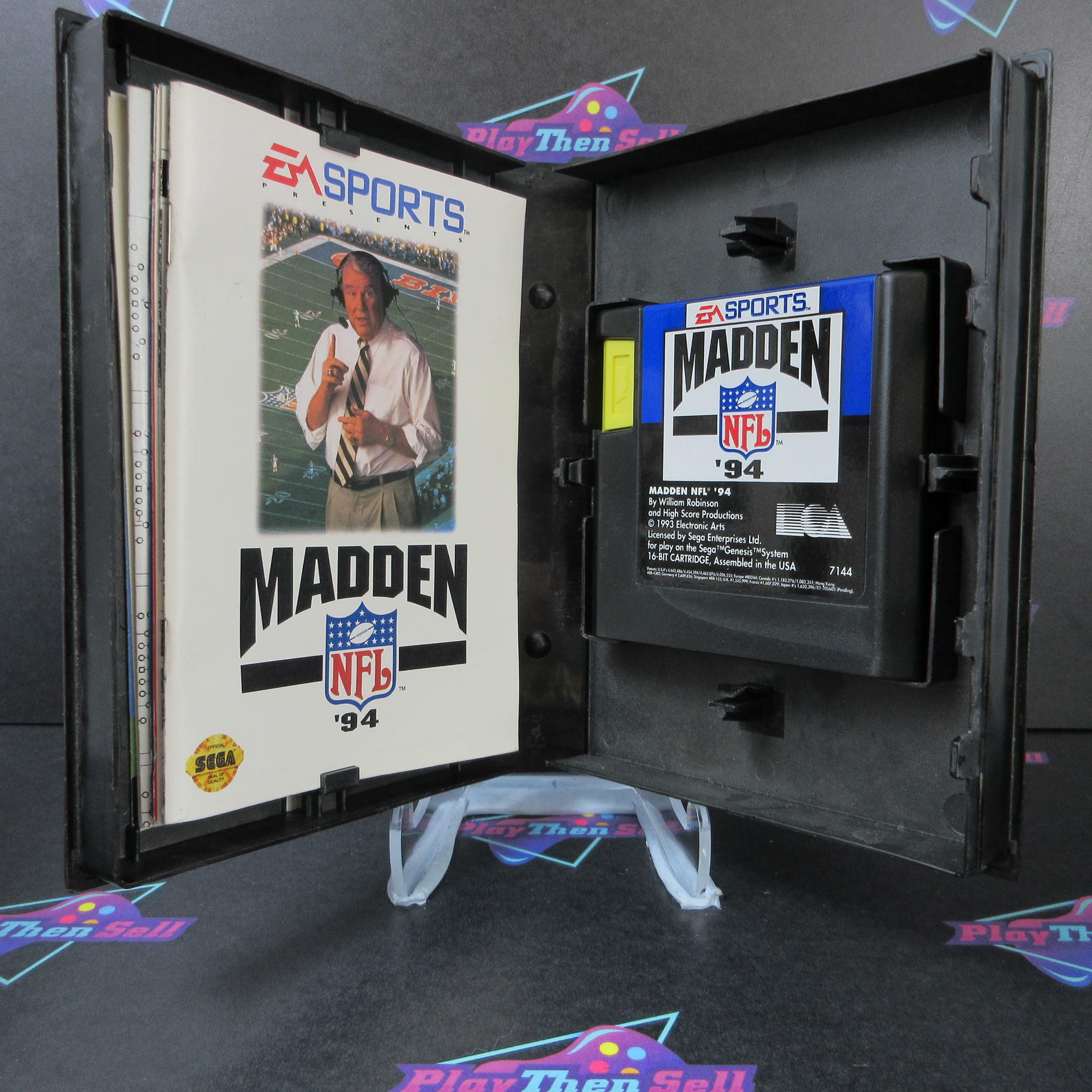 Madden NFL '94 Sega Genesis + Playbooks / Reg Card Complete CIB - Very Good