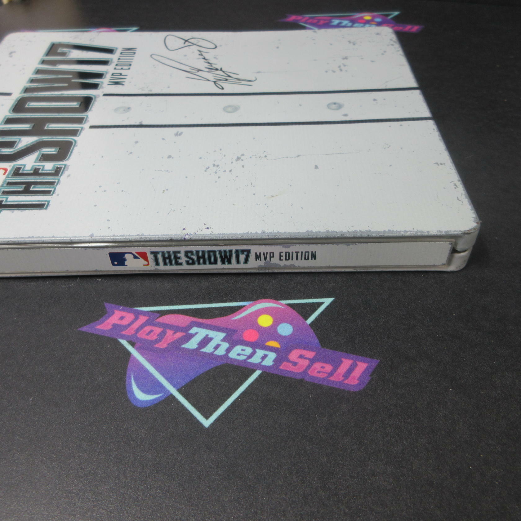 MLB The Show 17 MVP Edition PS4 PlayStation 4 AD Complete CIB - Very Good