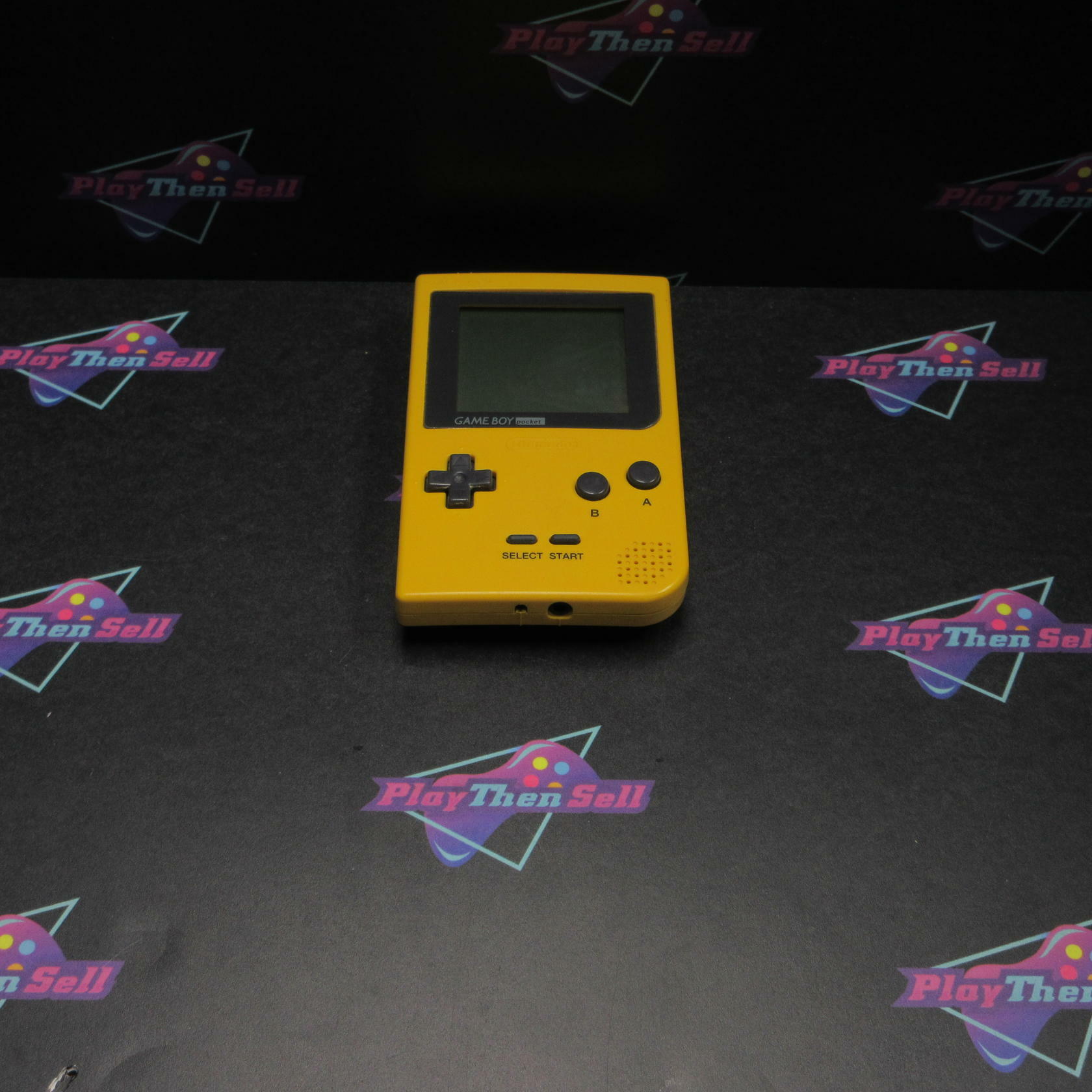 Nintendo Game Boy Pocket Yellow MGB-001 Handheld Console + Carrying Bag Tested - Good