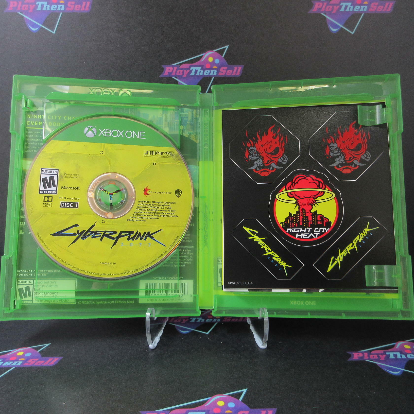 Cyberpunk 2077 Xbox One + Sleeve/Stickers/Map - Like New