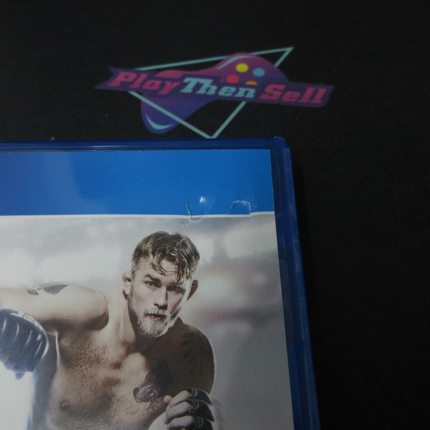 UFC PS4 PlayStation 4 AD Complete CIB - Very Good