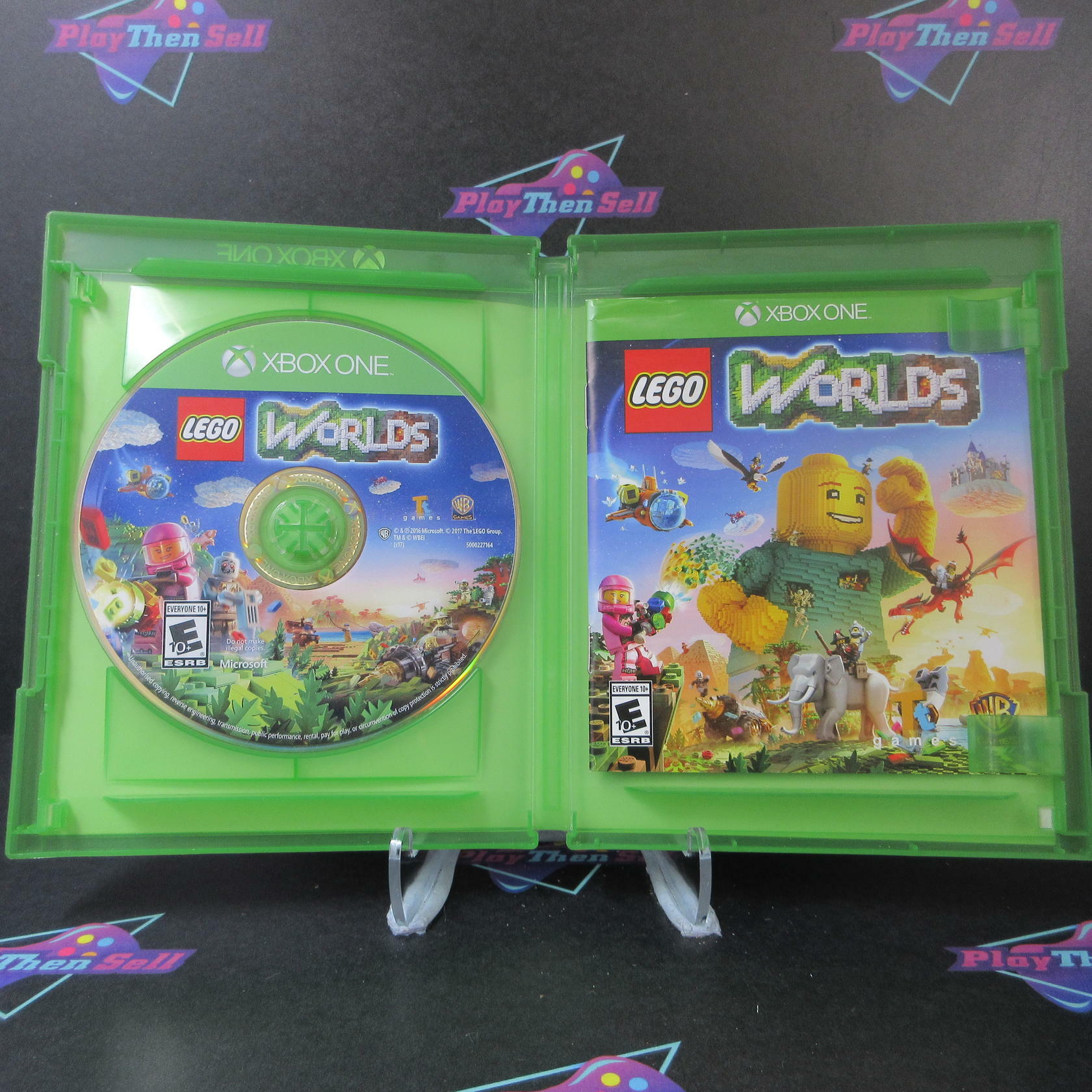 LEGO Worlds Xbox One AD Complete CIB - Very Good