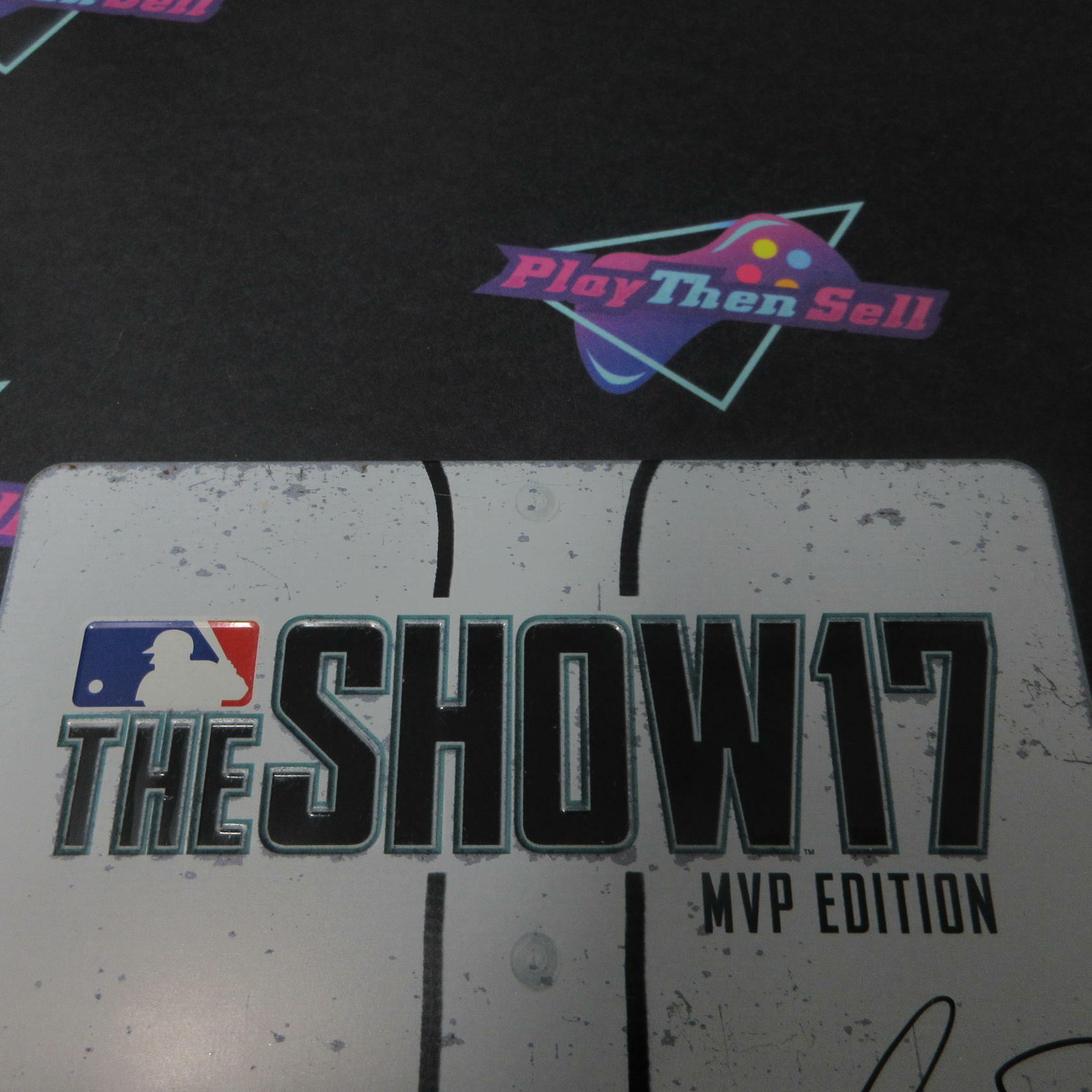 MLB The Show 17 MVP Edition PS4 PlayStation 4 AD Complete CIB - Very Good