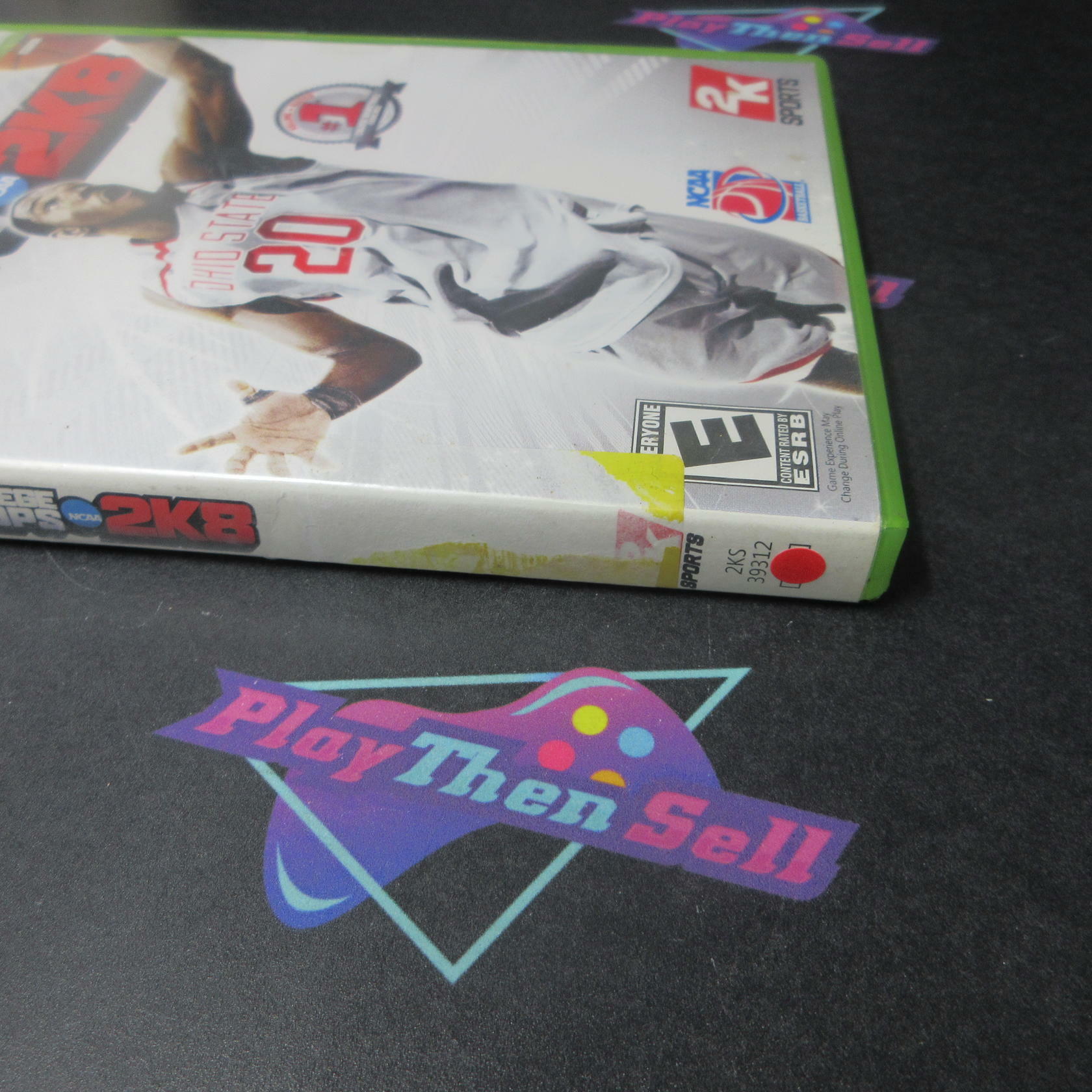 College Hoops 2K8 Xbox 360 AD Complete CIB - Very Good