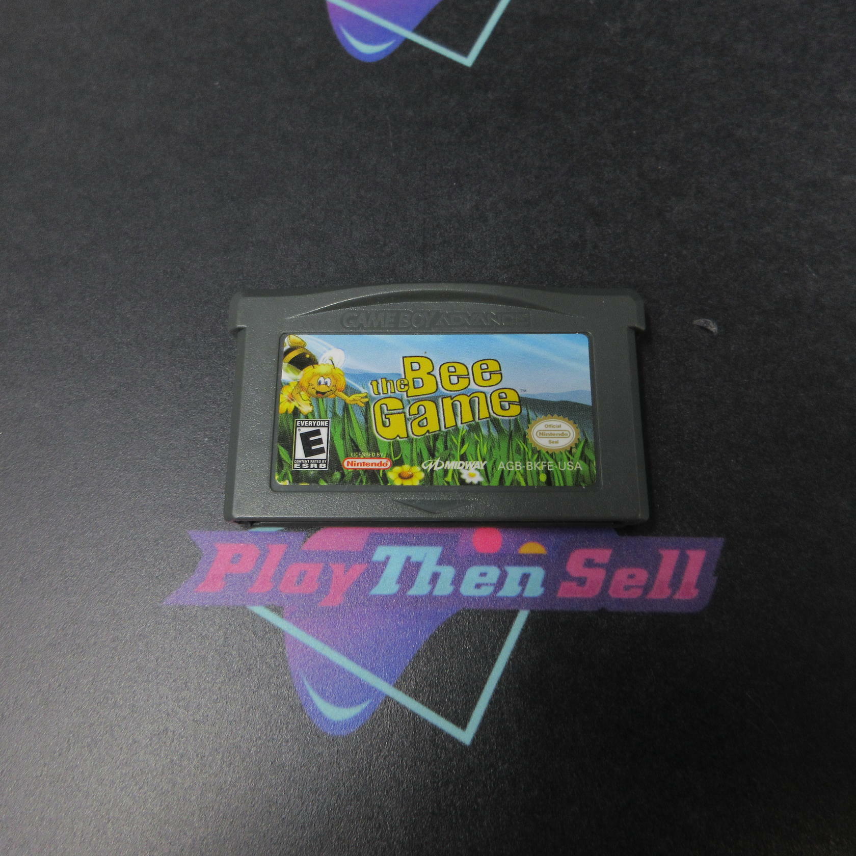 The Bee Game - GameBoy Advance Cartridge Only Authentic / Tested - Very Good