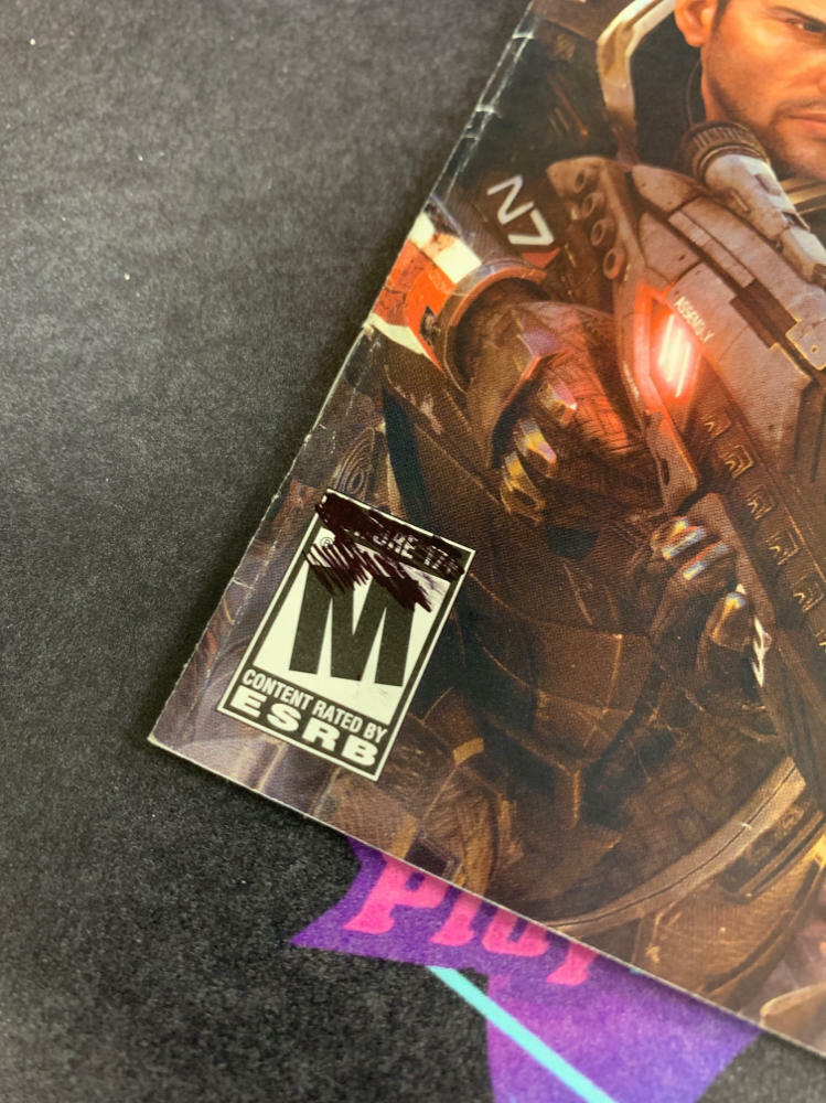 Mass Effect 2 Xbox 360 MD Complete CIB - Very Good