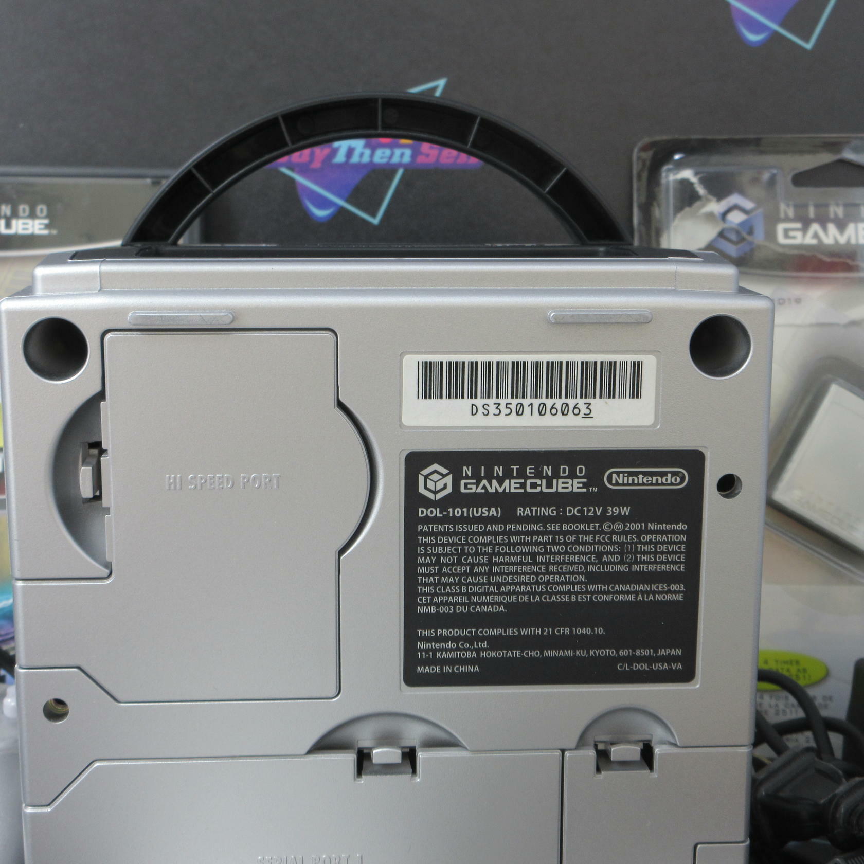 Nintendo GameCube Metroid Prime Bonus Bundle Limited Edition Platinum - Very Good