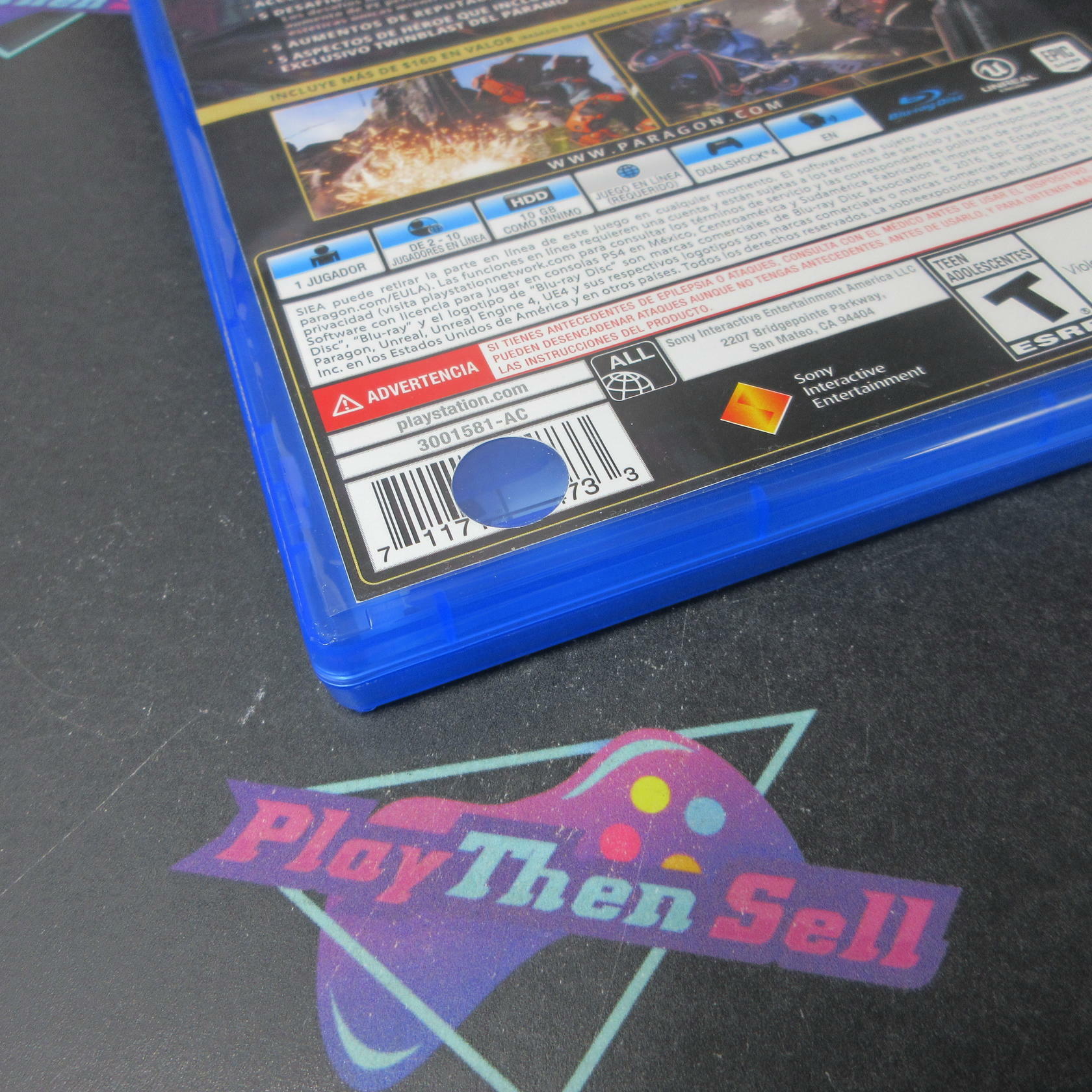 Paragon Essentials Edition Spanish Art PS4 PlayStation 4 AD Complete CIB - Very Good