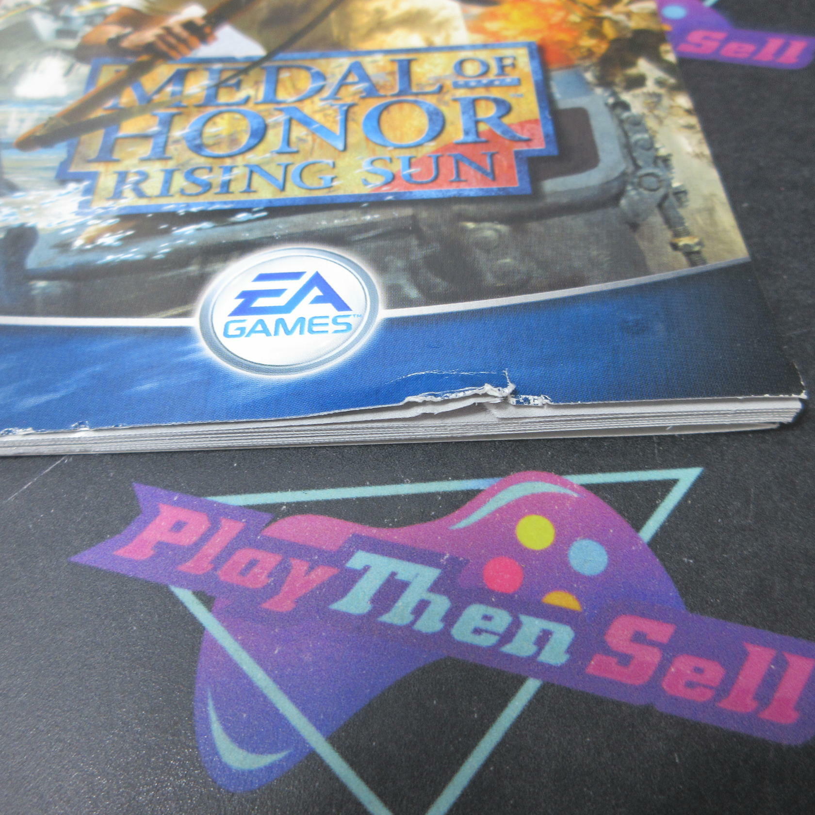 Medal of Honor Rising Sun Xbox AD/MD Complete CIB - Very Good