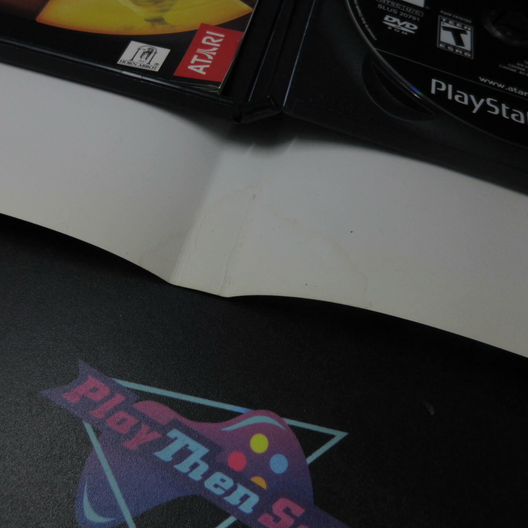 Trivial Pursuit Unhinged PS2 PlayStation 2 AD Complete CIB - Good