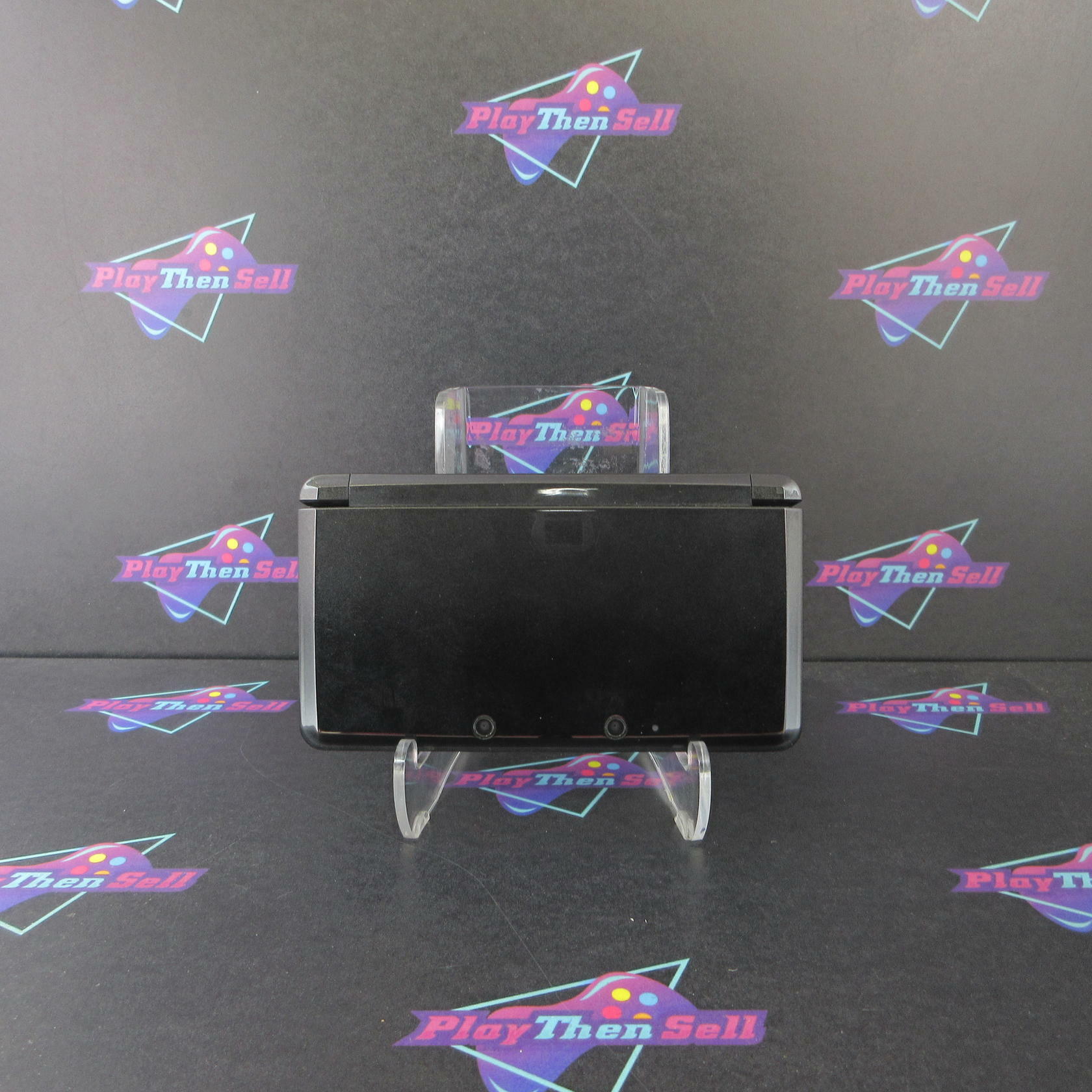 Nintendo 3ds Console Cosmo Black CTR-001 Stylus/Charger/Dock + 2gb Card - Very Good