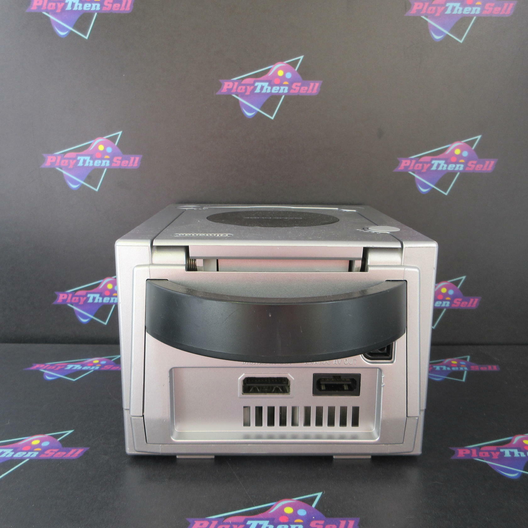 - Nintendo GameCube Console Platinum + OEM Controller - Very Good - Refurbished