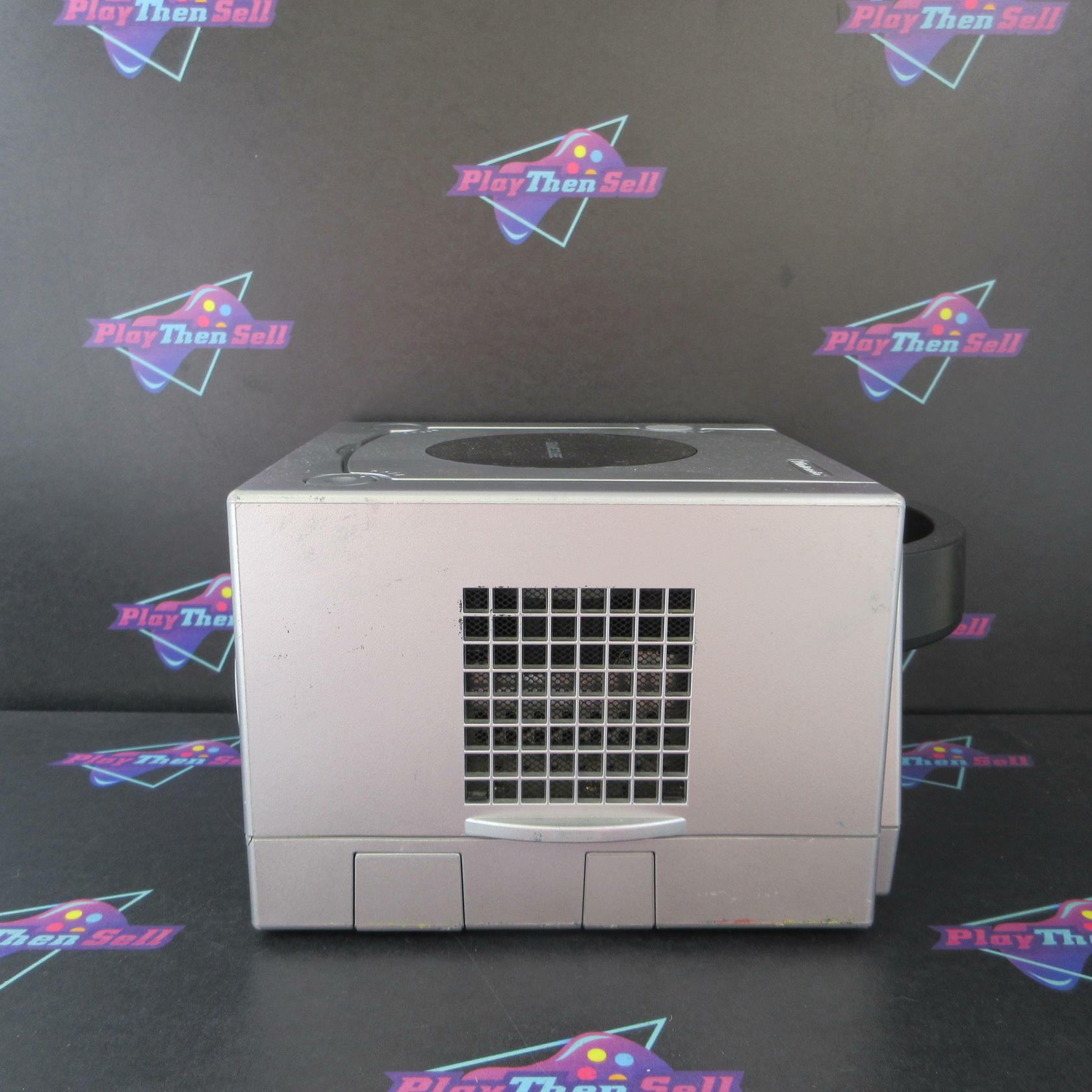 - Nintendo GameCube Console Platinum + OEM Controller - Very Good - Refurbished