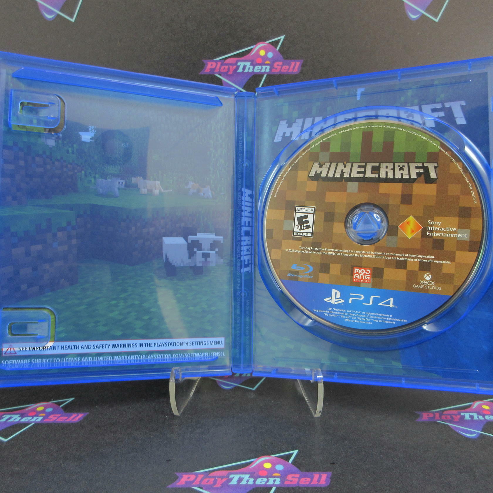 Minecraft Starter Collection + VR PS4 PlayStation 4 - Like New