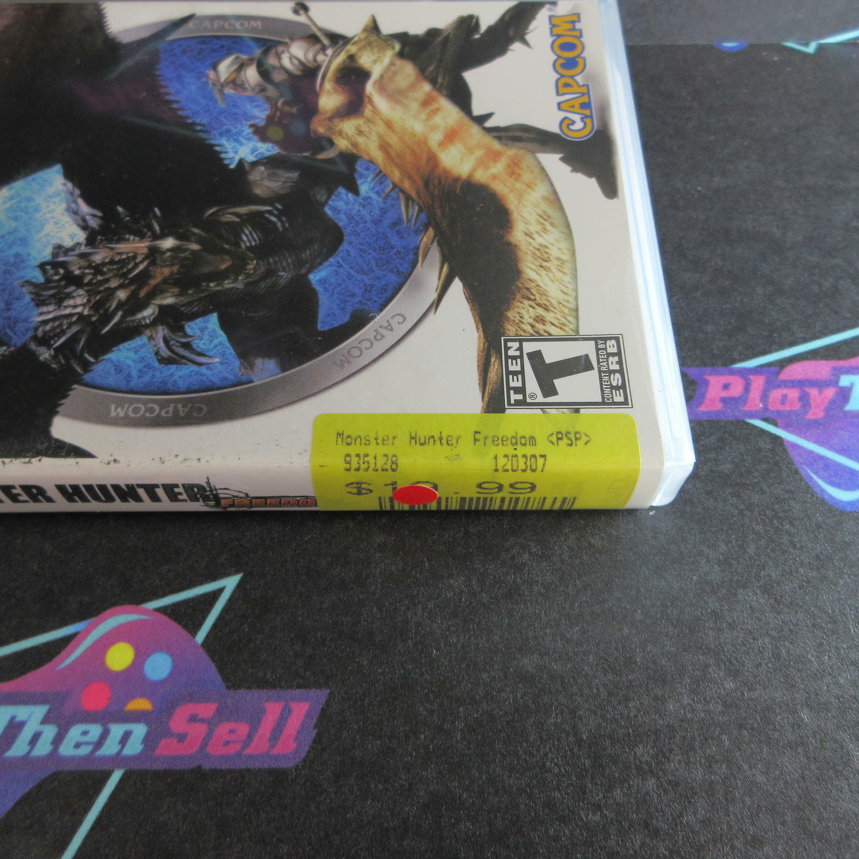 Monster Hunter Freedom Sony PSP AD Complete CIB - Very Good
