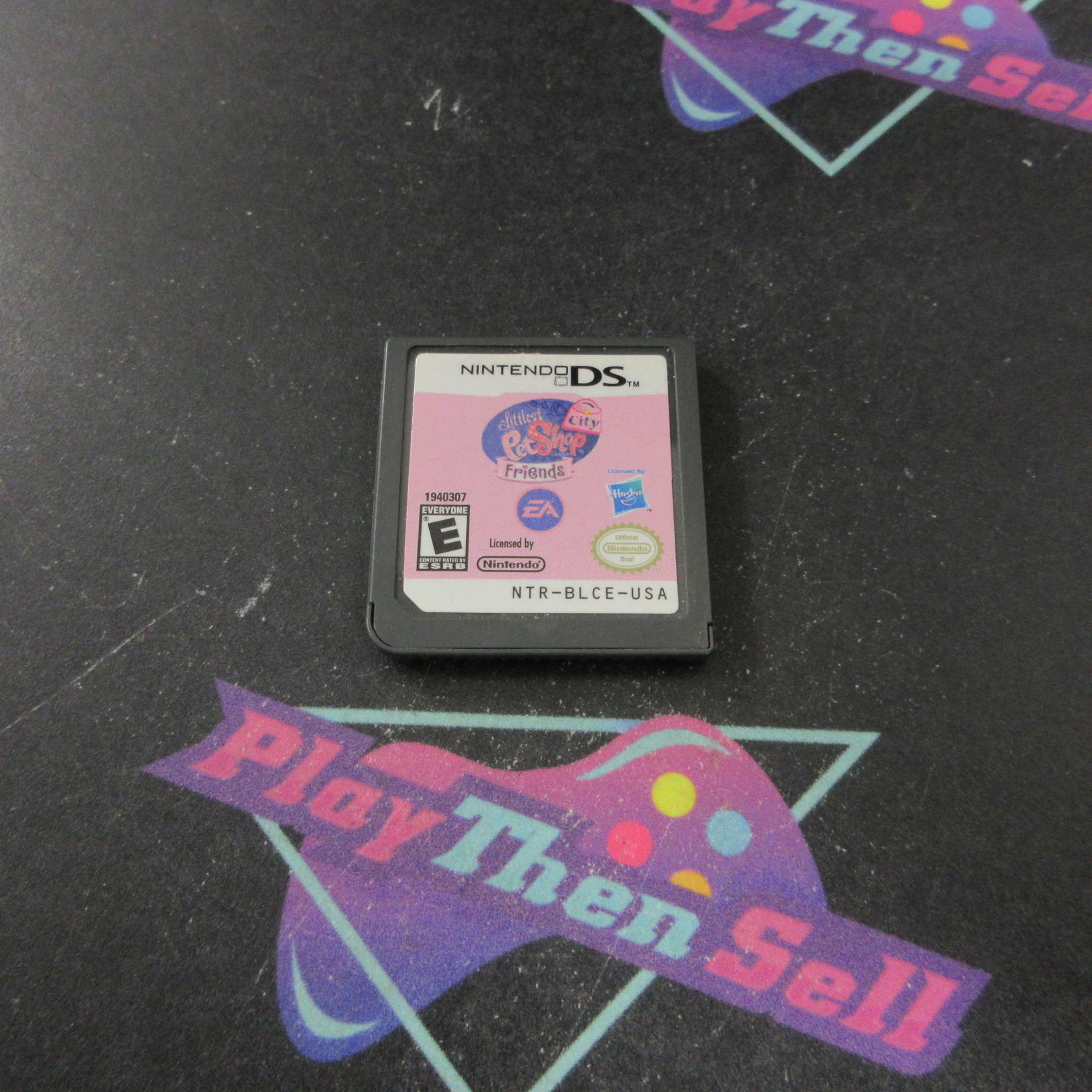 Littlest Pet Shop Friends City Nintendo DS AD/DD Complete CIB - Very Good