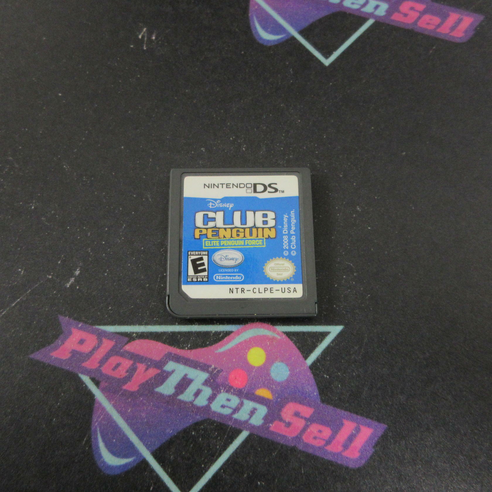 Club Penguin Elite Penguin Force Nintendo DS Complete - Excellent