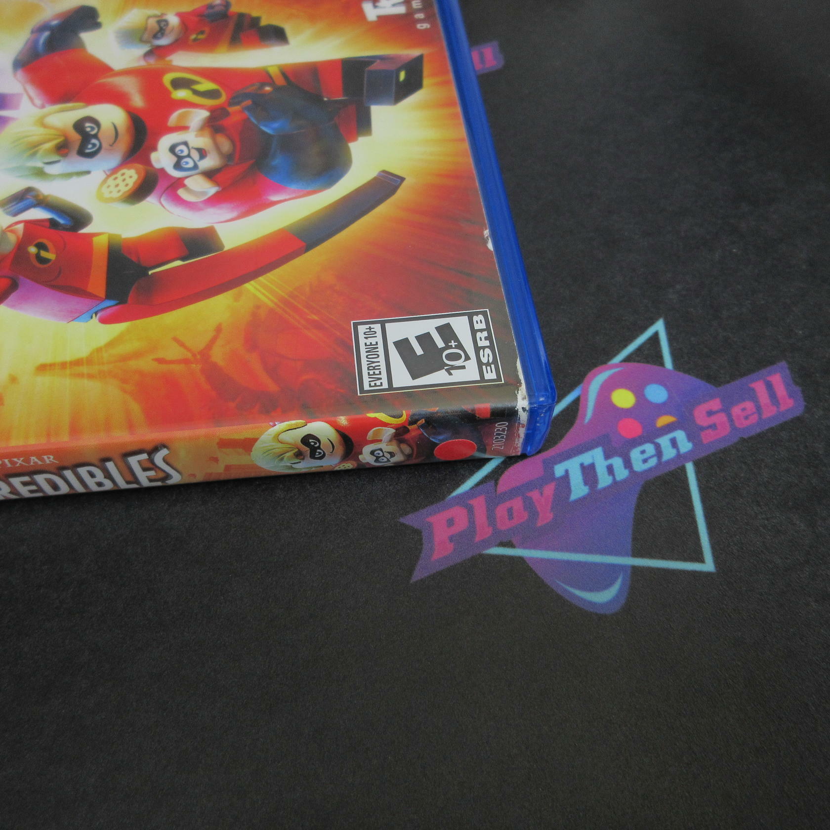 LEGO Disney Pixar's The Incredibles PS4 PlayStation 4 AD Complete CIB - Very Good