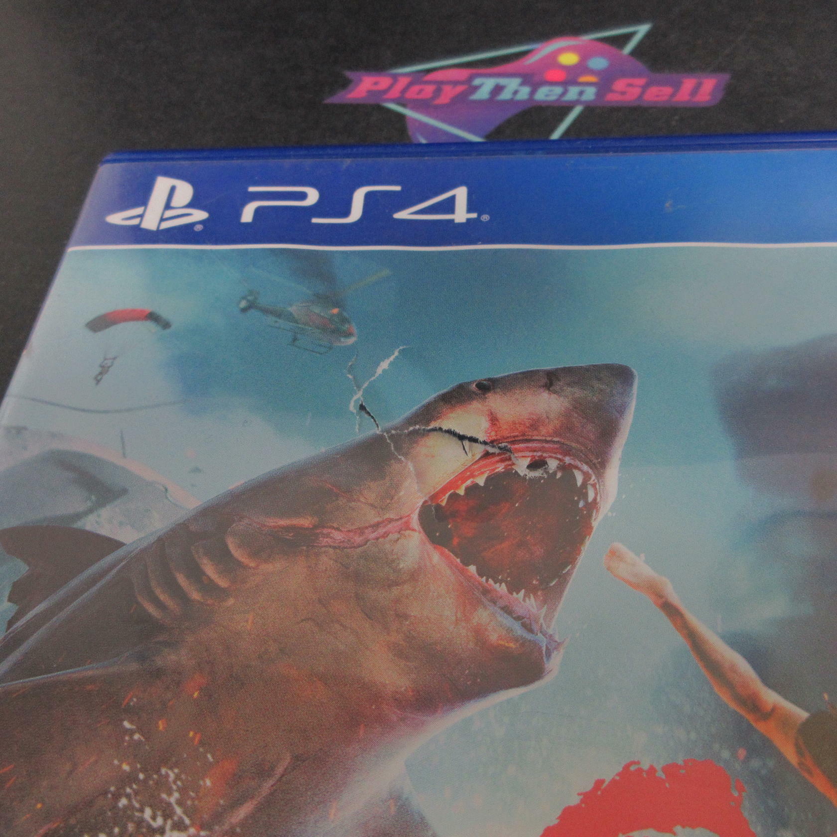 Maneater PS4 PlayStation 4 AD Complete CIB - Very Good
