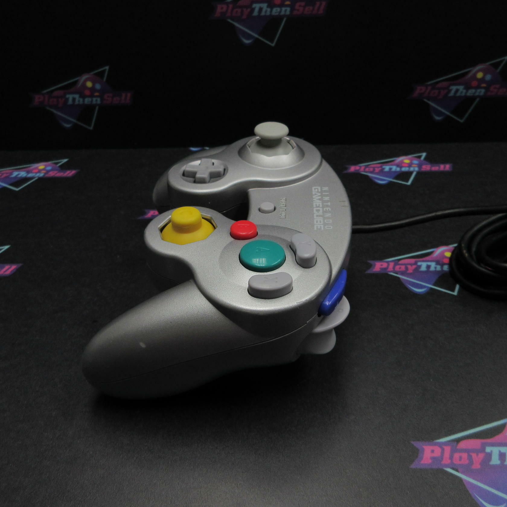 Refurbished - Platinum Official Nintendo Gamecube OEM Controller - Very Good - Refurbished