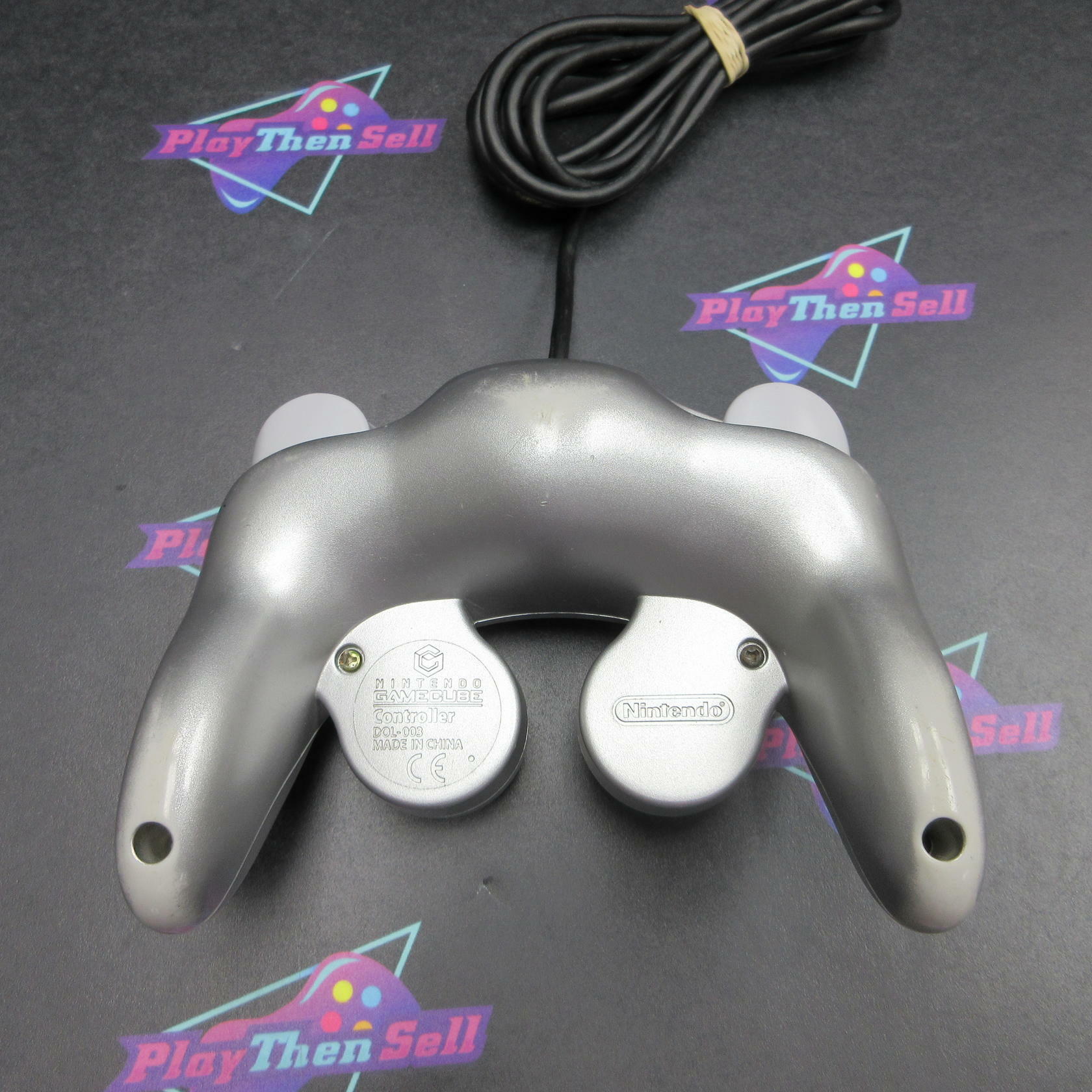 Refurbished - Platinum Official Nintendo Gamecube OEM Controller - Very Good - Refurbished