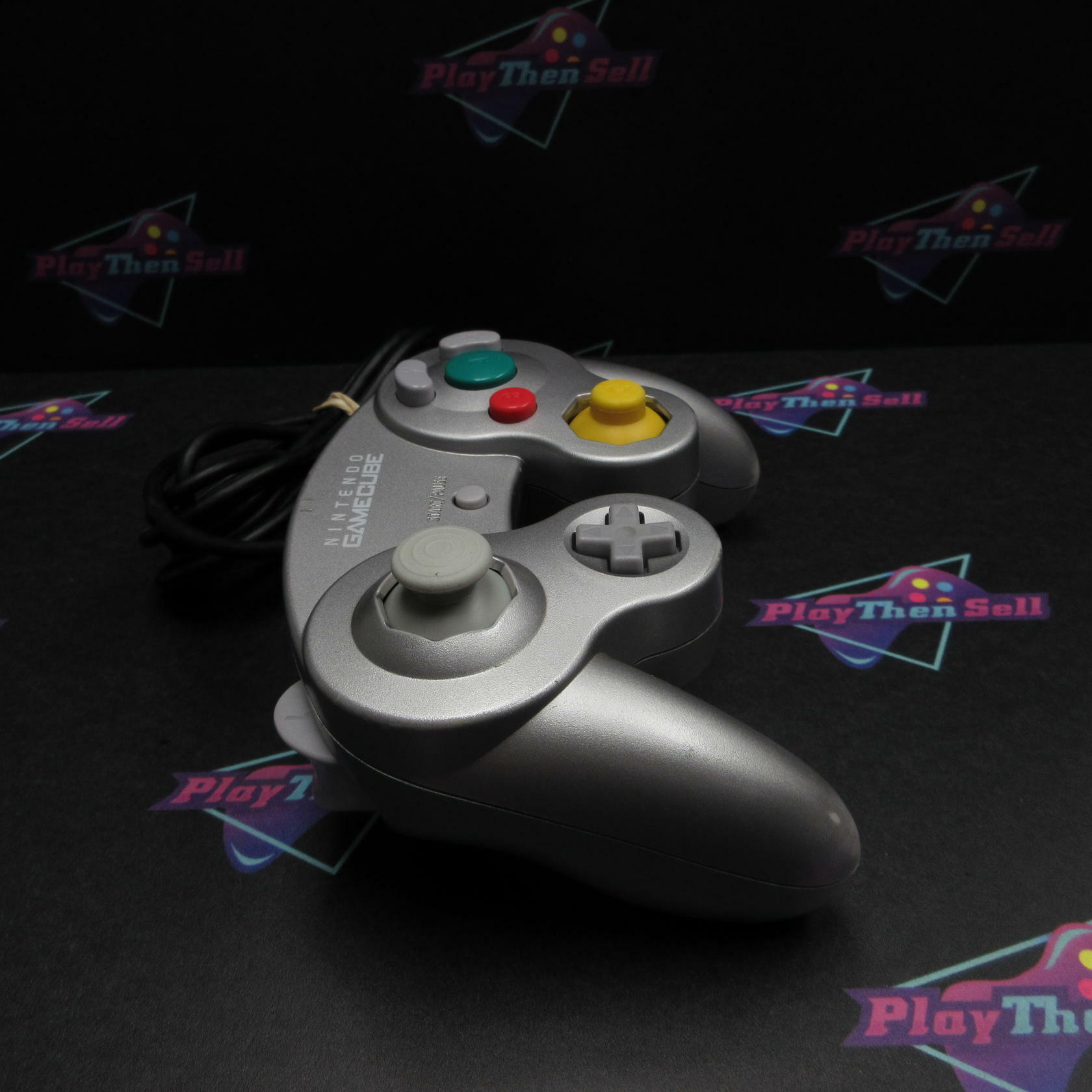Refurbished - Platinum Official Nintendo Gamecube OEM Controller - Very Good - Refurbished