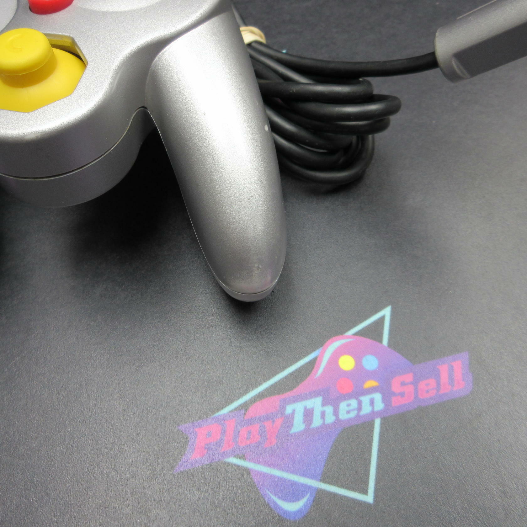 Refurbished - Platinum Official Nintendo Gamecube OEM Controller - Very Good - Refurbished