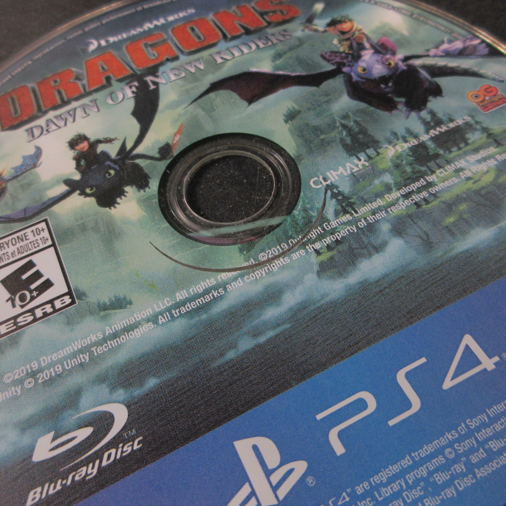 Dragons Dawn of New Riders PS4 PlayStation 4 DD Complete CIB - Very Good