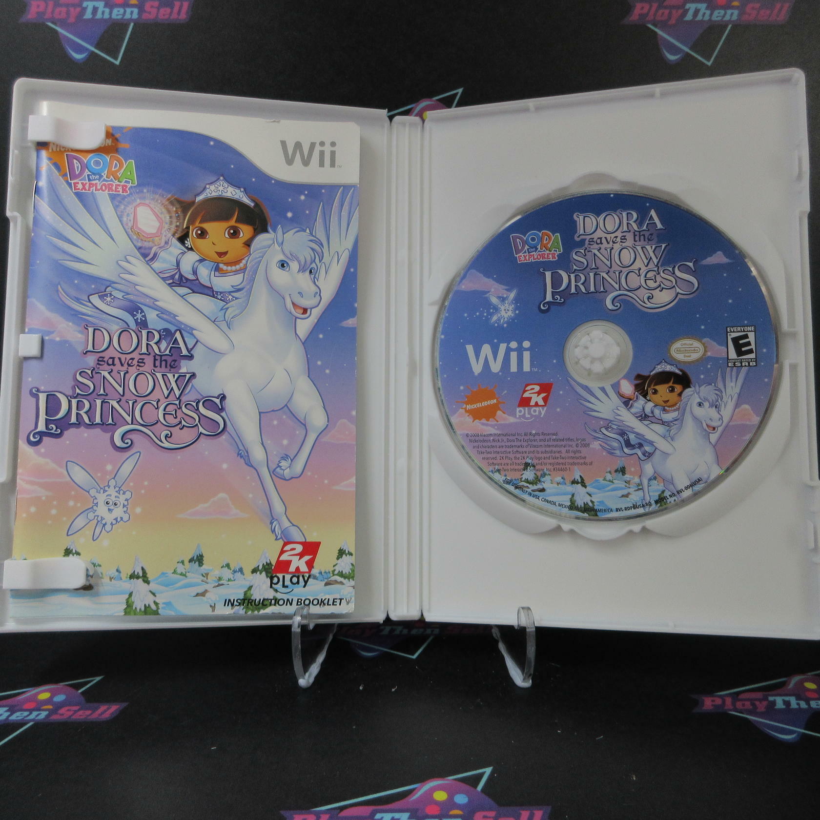 Dora the Explorer Dora Saves the Snow Princess Nintendo Wii Complete - Refurbished