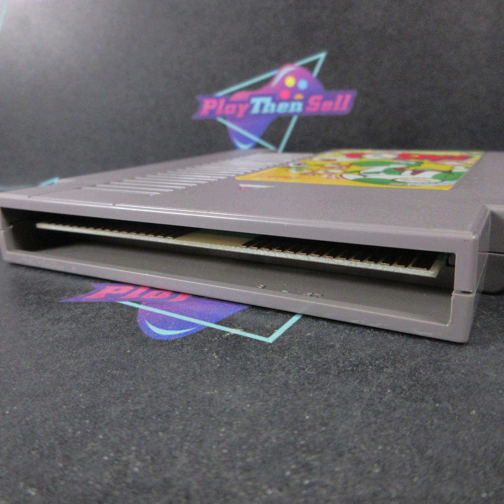 Yoshi Nintendo NES - Refurbished