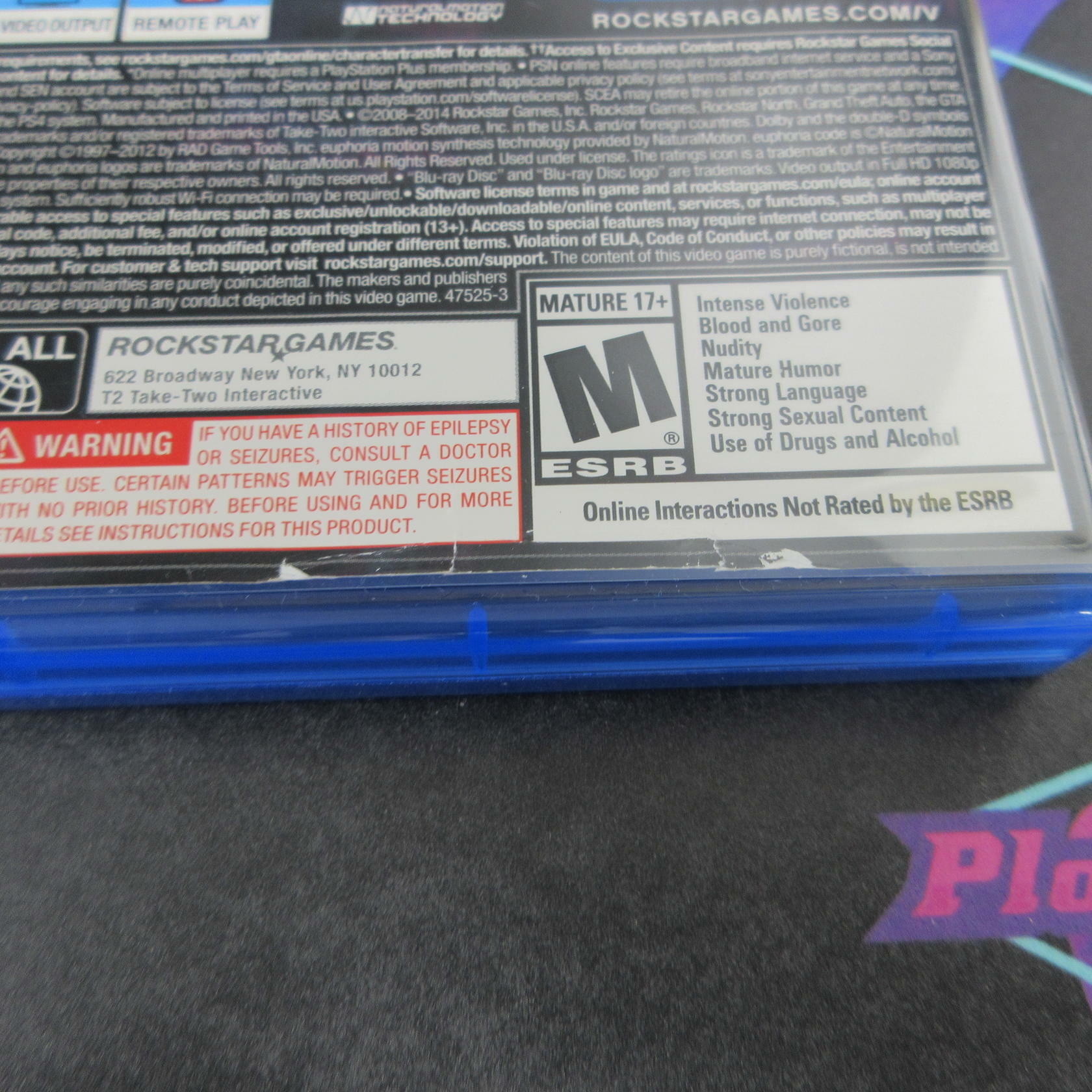 Grand Theft Auto V PS4 PlayStation 4 + Map Complete - Very Good