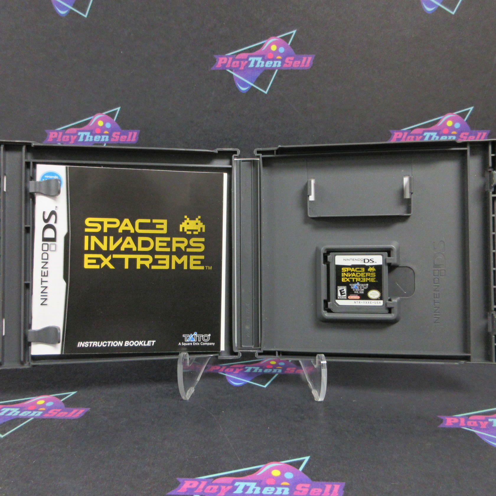 Space Invaders Extreme Nintendo DS + Reg Card Complete - Refurbished